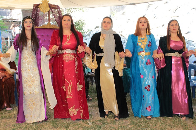 Akgül ve Durgun ailesinin mutlu günü 67