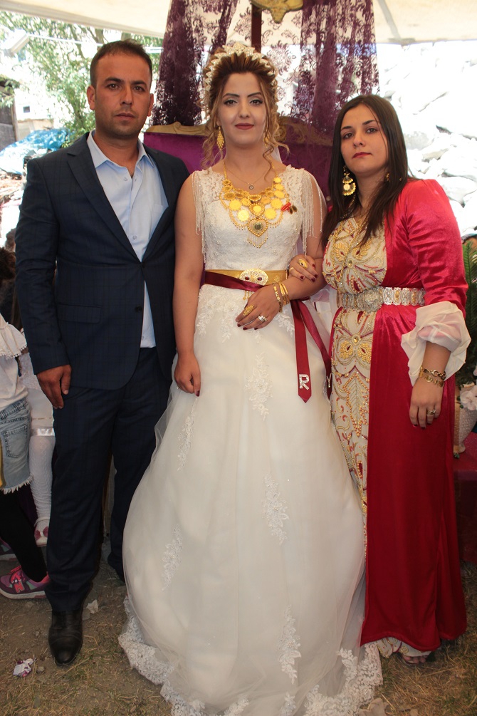 Akgül ve Durgun ailesinin mutlu günü 8