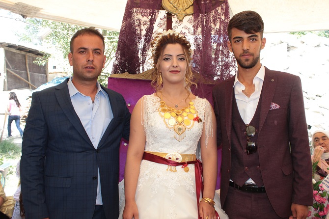 Akgül ve Durgun ailesinin mutlu günü 9