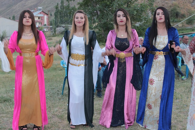 Akgül ve Durgun ailesinin mutlu günü 94