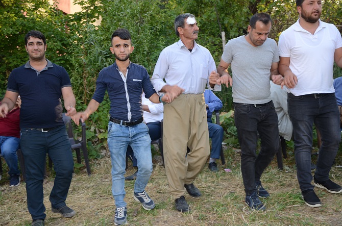 Akgül ve Yiğit ailesinin mutlu günü 117