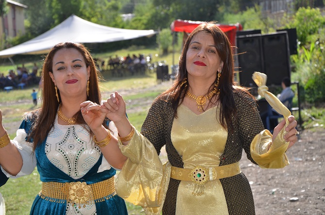 Akgül ve Yiğit ailesinin mutlu günü 131