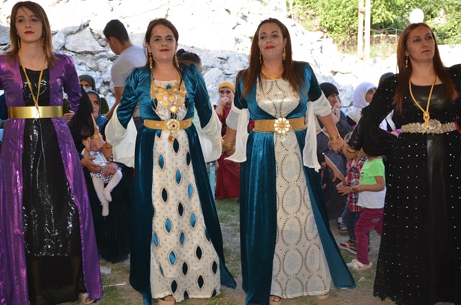 Akgül ve Yiğit ailesinin mutlu günü 134