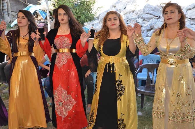 Akgül ve Yiğit ailesinin mutlu günü 137