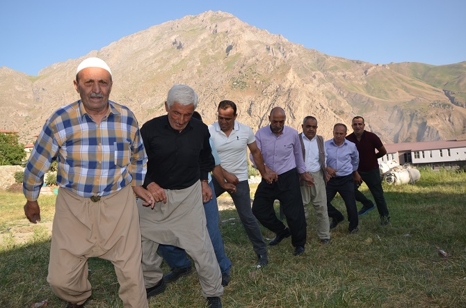 Akgül ve Yiğit ailesinin mutlu günü 138