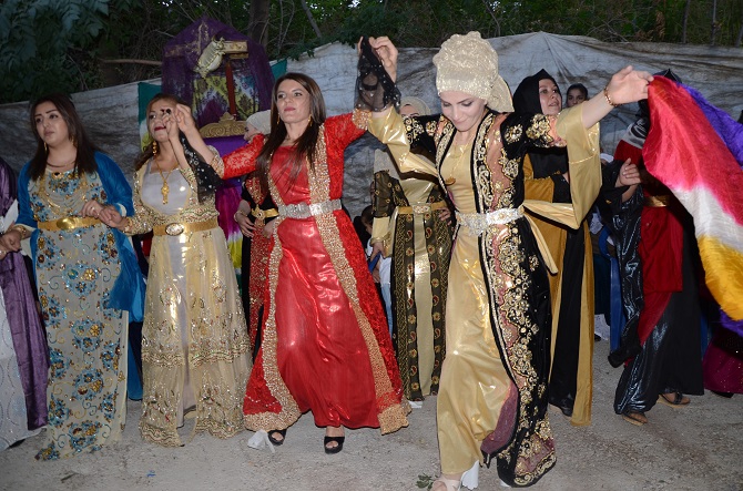 Akgül ve Yiğit ailesinin mutlu günü 140