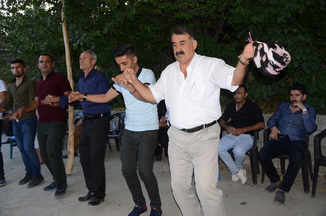 Akgül ve Yiğit ailesinin mutlu günü 142