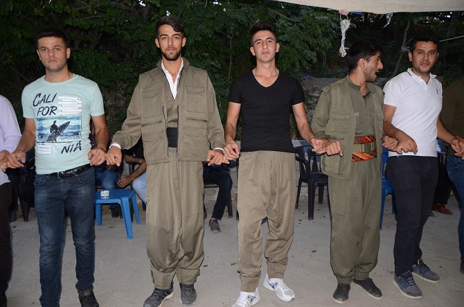 Akgül ve Yiğit ailesinin mutlu günü 144