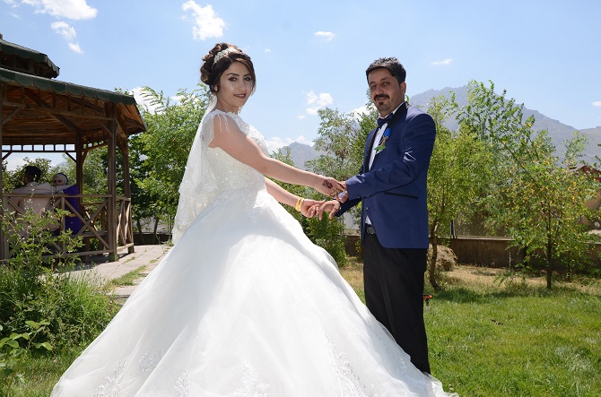 Akgül ve Yiğit ailesinin mutlu günü 15