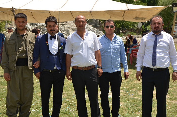 Akgül ve Yiğit ailesinin mutlu günü 35