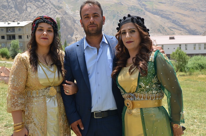 Akgül ve Yiğit ailesinin mutlu günü 37