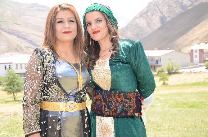 Akgül ve Yiğit ailesinin mutlu günü 53