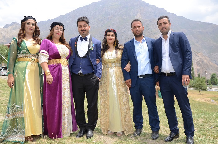 Akgül ve Yiğit ailesinin mutlu günü 63