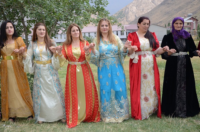 Akgül ve Yiğit ailesinin mutlu günü 73