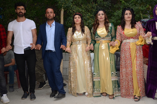 Akgül ve Yiğit ailesinin mutlu günü 97