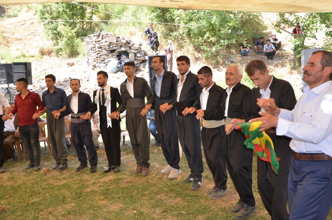 Irak’tan Çukurca’ya gelin geldi 19