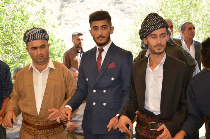 Irak’tan Çukurca’ya gelin geldi 9