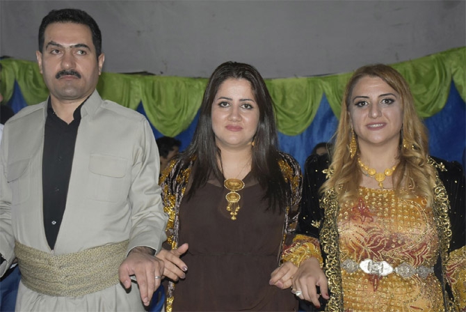 Kahraman ve Karaman ailesinin mutlu günü 14