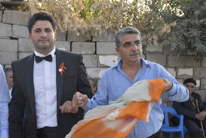 Kahraman ve Karaman ailesinin mutlu günü 15