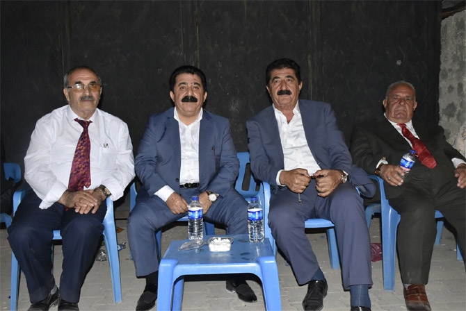 Kahraman ve Karaman ailesinin mutlu günü 21