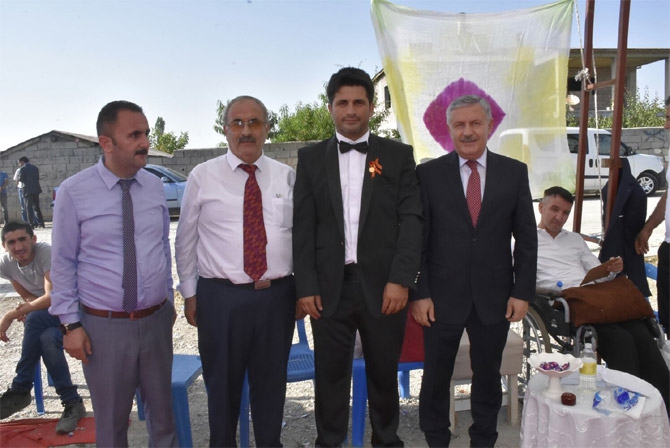 Kahraman ve Karaman ailesinin mutlu günü 22