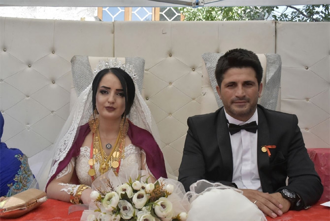 Kahraman ve Karaman ailesinin mutlu günü 3