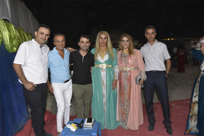 Kahraman ve Karaman ailesinin mutlu günü 43