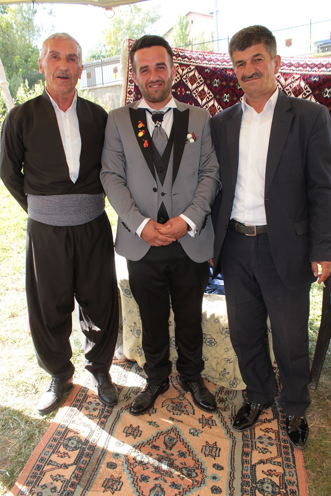 Aydın ve Çelik ailesinin mutlu günü 102