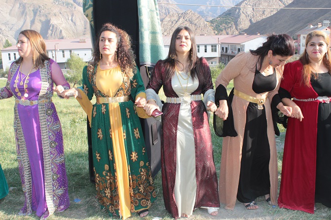 Aydın ve Çelik ailesinin mutlu günü 117