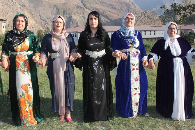 Aydın ve Çelik ailesinin mutlu günü 120