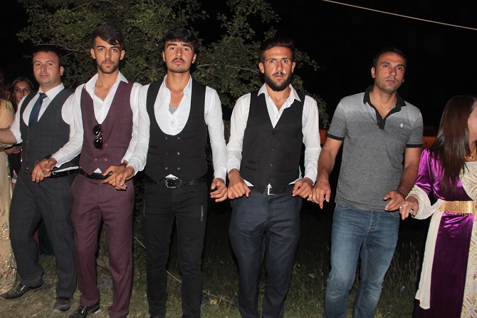 Aydın ve Çelik ailesinin mutlu günü 147