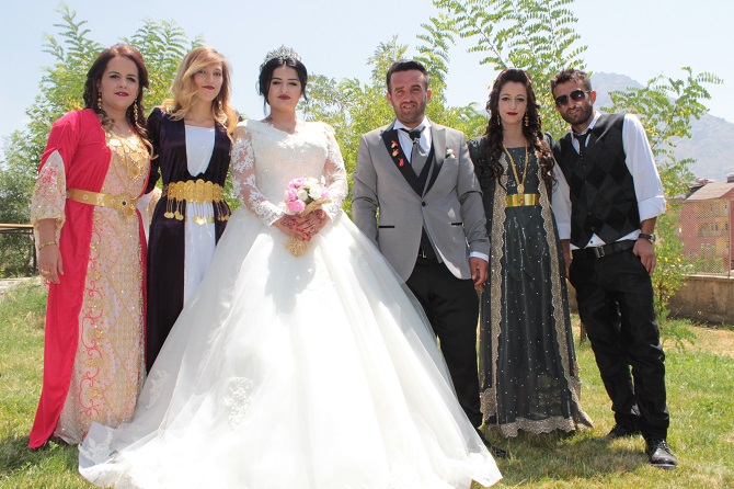 Aydın ve Çelik ailesinin mutlu günü 15