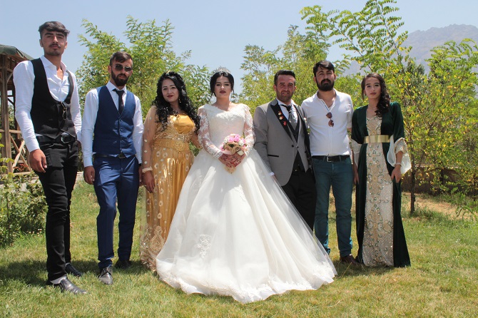 Aydın ve Çelik ailesinin mutlu günü 19