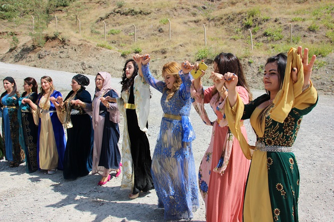 Aydın ve Çelik ailesinin mutlu günü 44