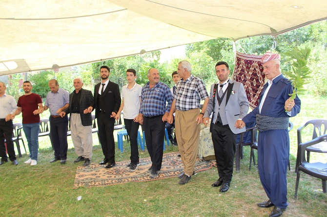 Aydın ve Çelik ailesinin mutlu günü 63