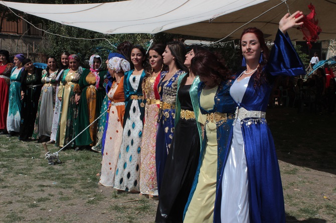 Aydın ve Çelik ailesinin mutlu günü 72