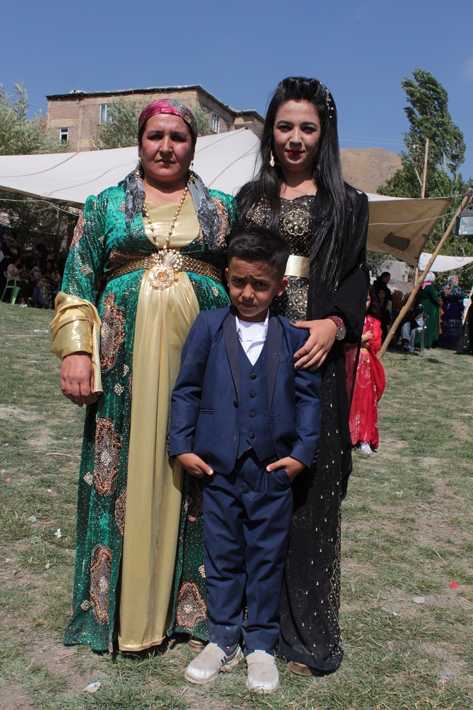 Aydın ve Çelik ailesinin mutlu günü 74