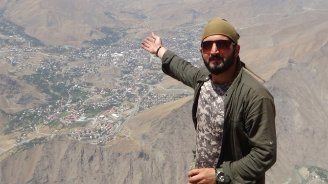 Hakkarili Dağcılardan Sümbül’ün zirvesinde görsel şov! 2