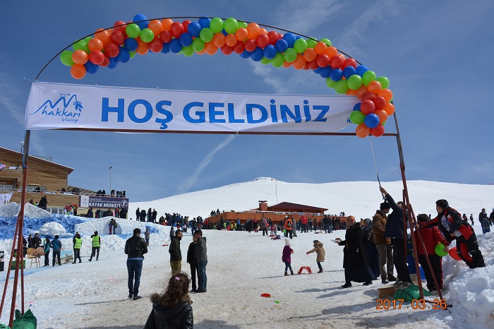 HAKKARİ’DE 'KAR FESTİVALi' 1