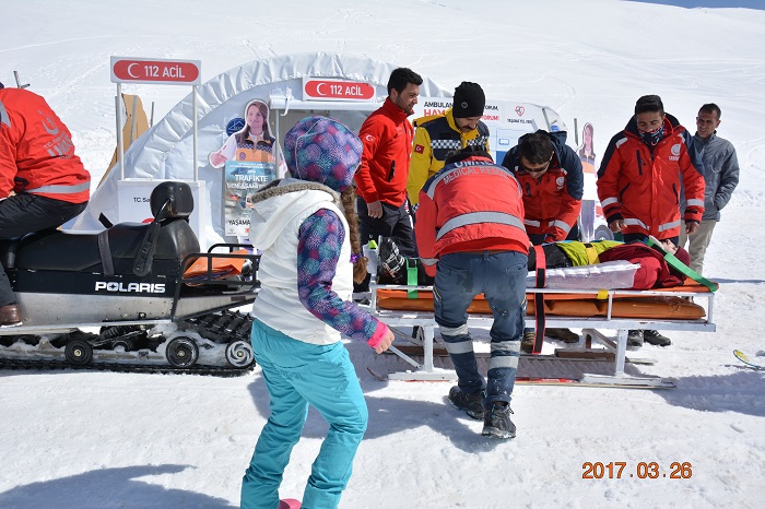 HAKKARİ’DE 'KAR FESTİVALi' 19