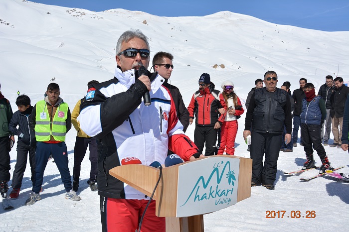 HAKKARİ’DE 'KAR FESTİVALi' 25
