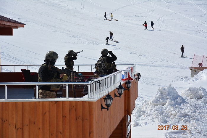 HAKKARİ’DE 'KAR FESTİVALi' 26