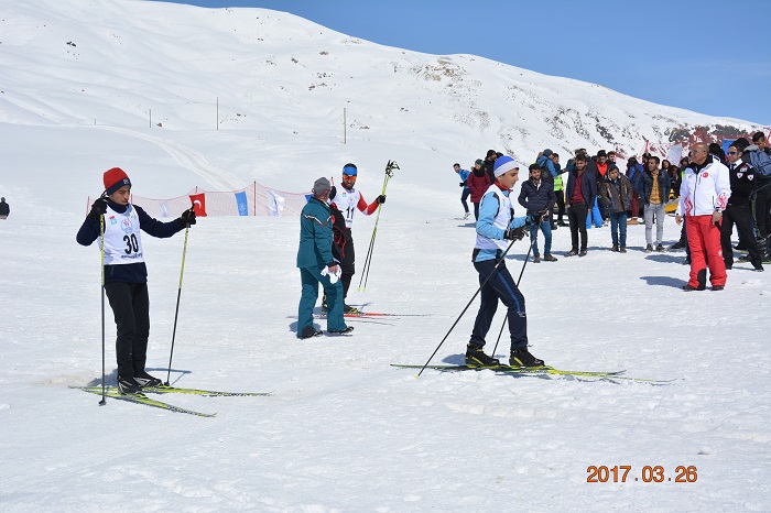 HAKKARİ’DE 'KAR FESTİVALi' 41