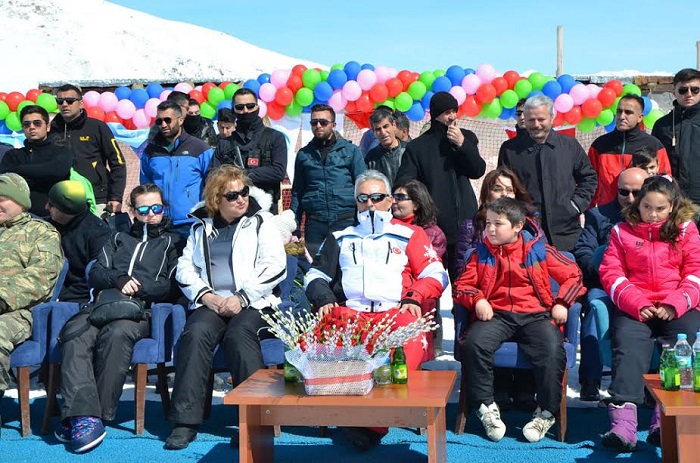 HAKKARİ’DE 'KAR FESTİVALi' 45