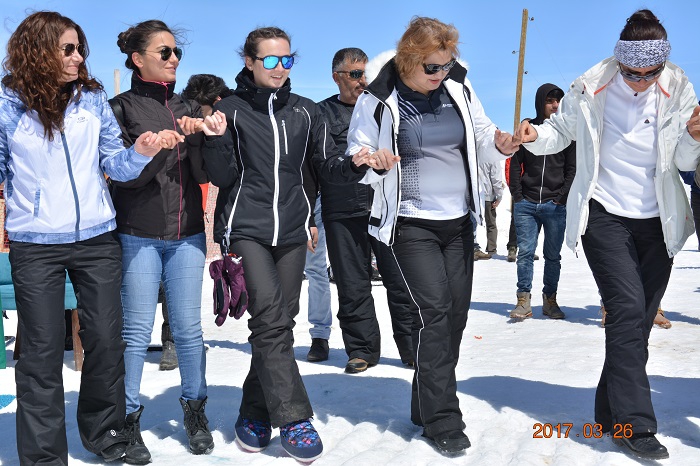 HAKKARİ’DE 'KAR FESTİVALi' 9