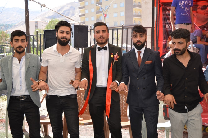 Kahraman ailesinin mutlu günü 20