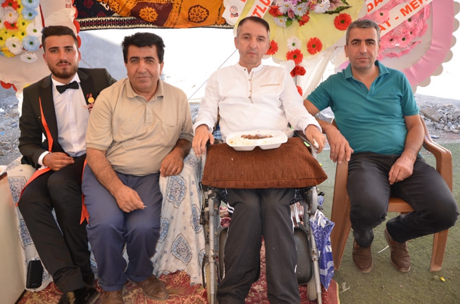 Kahraman ailesinin mutlu günü 5