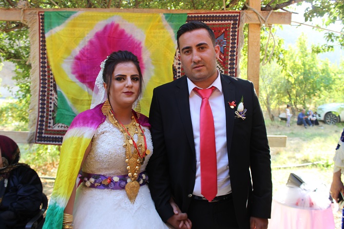 Ölmez ailesinin mutlu günü 1