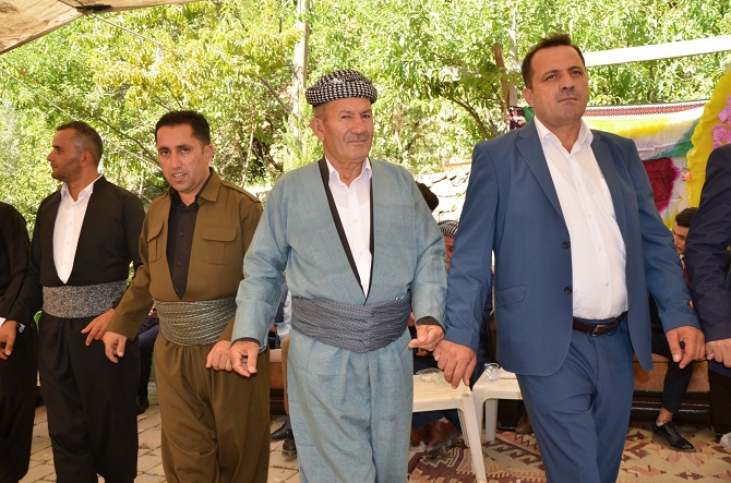 Ölmez ailesinin mutlu günü 17