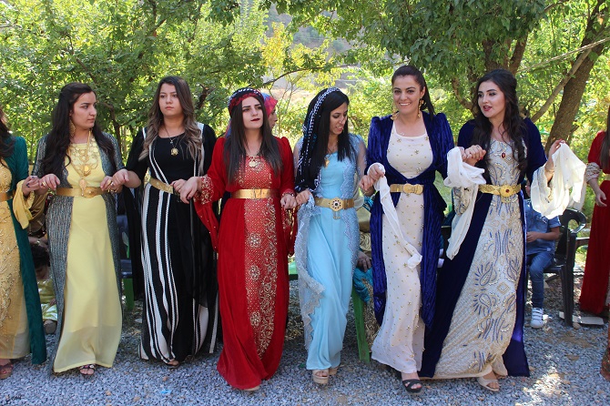 Ölmez ailesinin mutlu günü 35